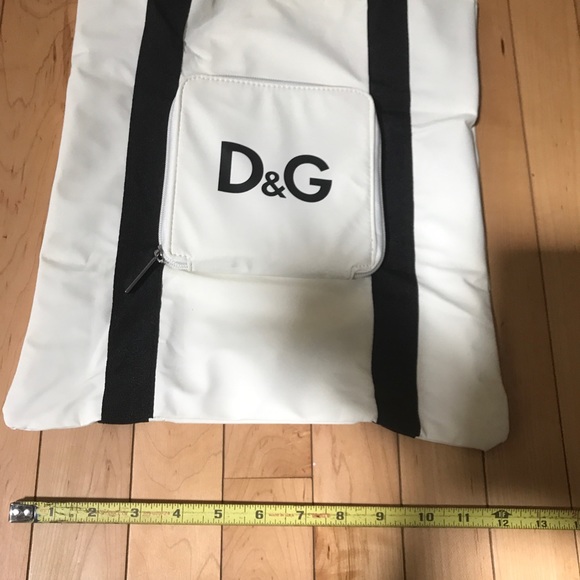 *sold on E* D&G Dolce & Gabbana wht/blk bag - Picture 2 of 8